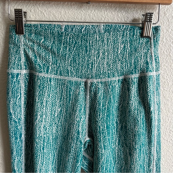 BuffyBunny Jacquard Teal White Workout High Rise Leggings Women’s Size Medium - Picture 4 of 10